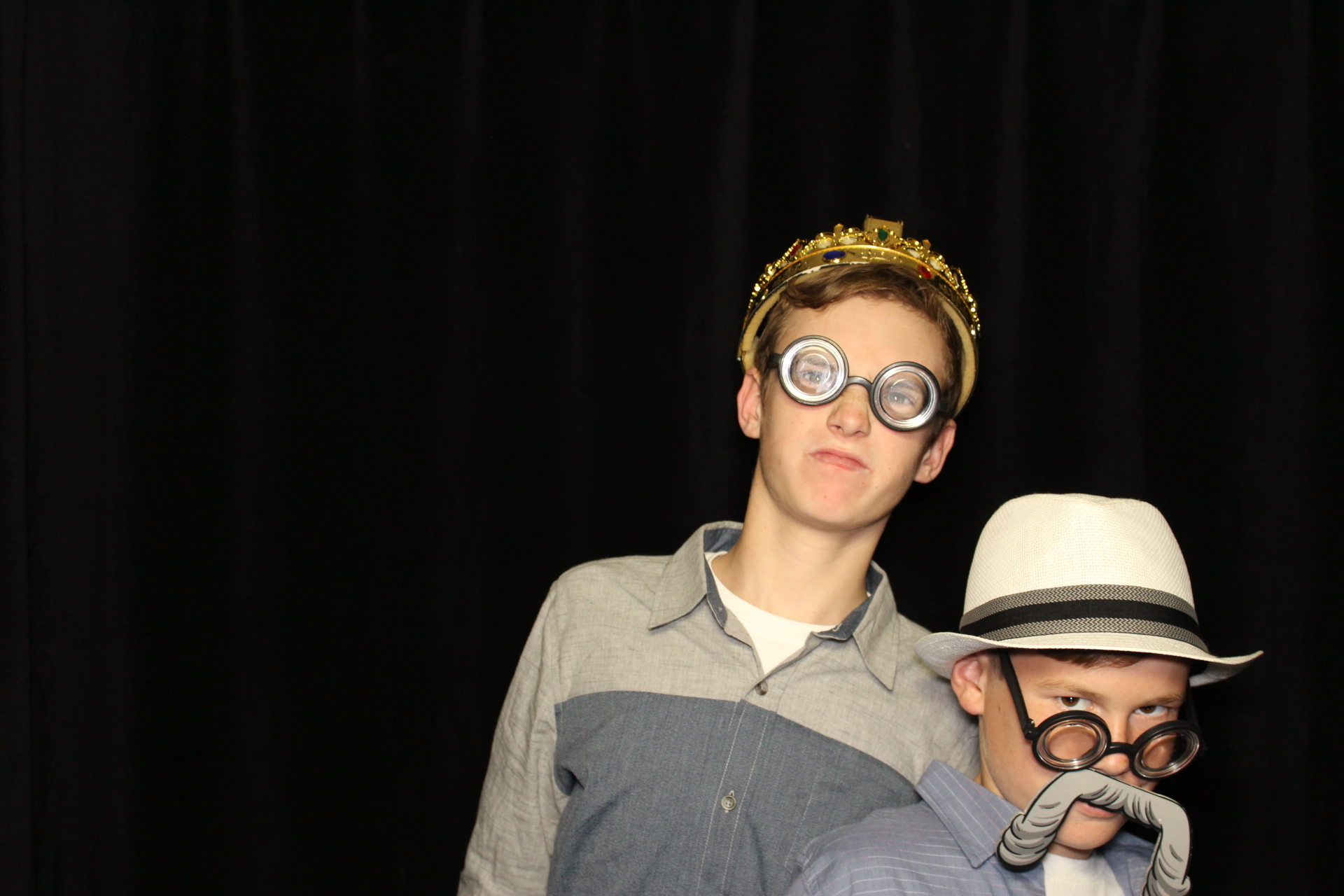 Michala Binkly & Nathan Hall Wedding Reception | View more photos from the event at gallery.photoboothcincy.com/u/PhotoBoothCincy/Michala-Binkly-Nathan-Hall-Wedding-Reception